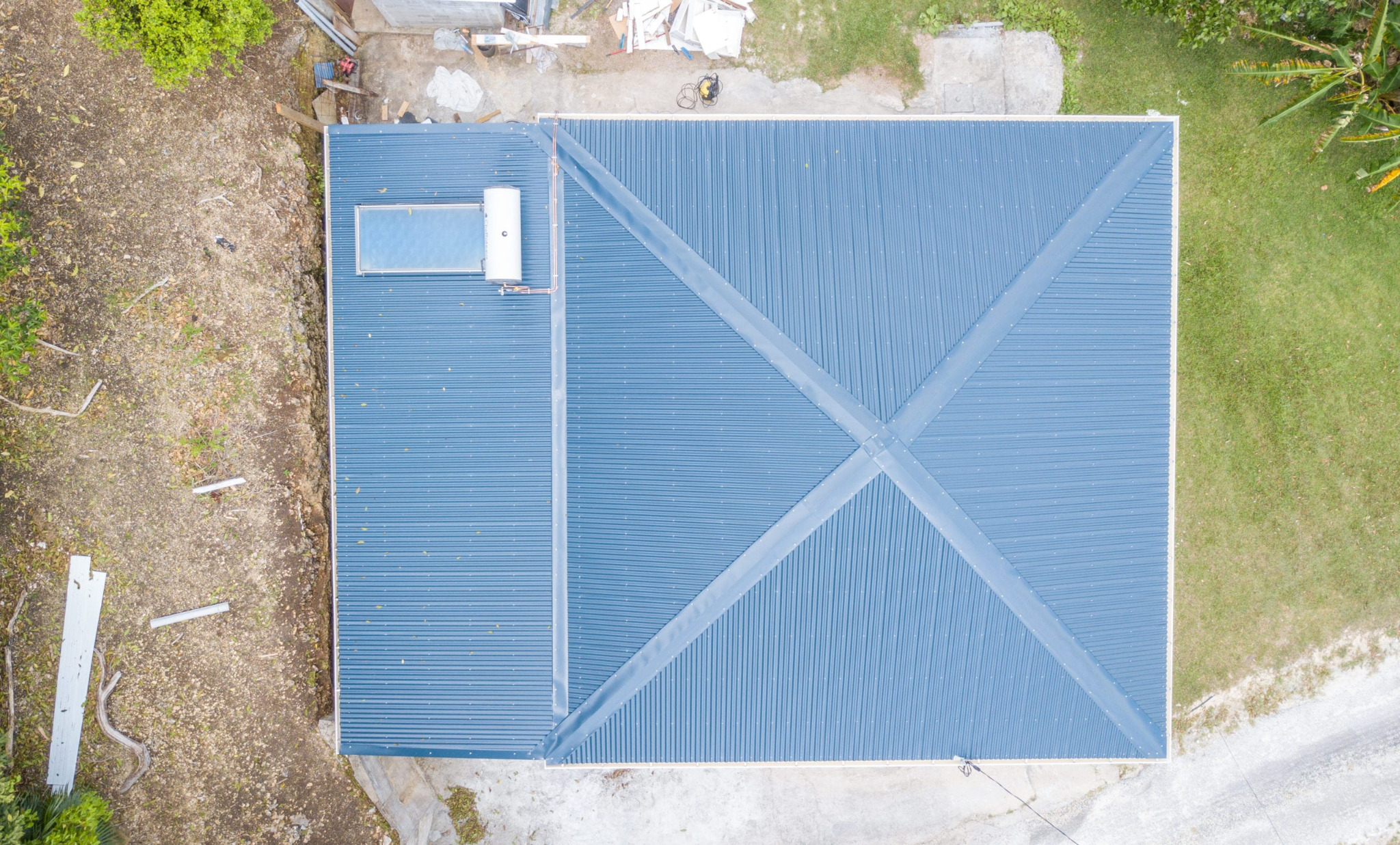 Projet 4 — toiture bleue vue du dessus, renfort croisé
